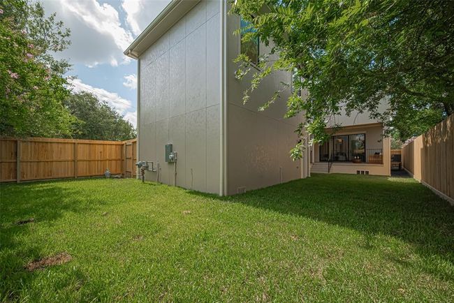 5200 Beech St, House other with 5 bedrooms, 7 bathrooms and 2 parking in Bellaire TX | Image 49