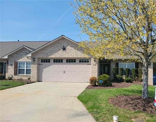 104 Kirkman Ct, Archdale, NC, 27263-8512 | Card Image
