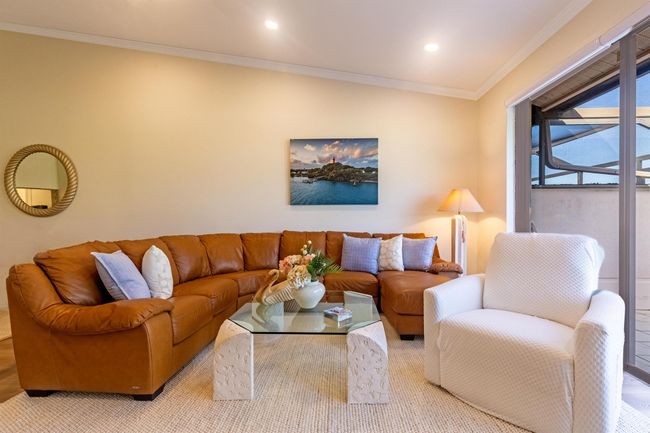533 Prestwick Cir, Townhouse with 2 bedrooms, 2 bathrooms and null parking in Palm Beach Gardens FL | Image 7