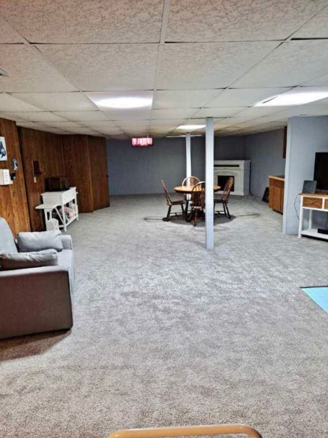 946 Stover Ave, House other with 3 bedrooms, 3 bathrooms and 2 parking in MILLEDGEVILLE IL | Image 18