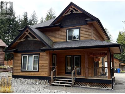 1305 Stoney Lane, House other with 4 bedrooms, 3 bathrooms and 2 parking in Golden BC | Image 1