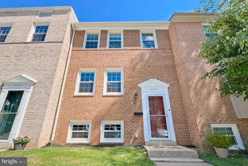 3225 Viscount Ct, ANNANDALE, VA, 22003-1145 | Card Image