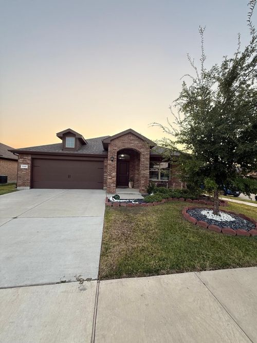 549 Houndstooth Dr, Fort Worth, TX, 76131-1870 | Card Image