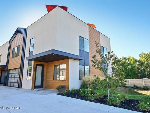 2477 E 700, Salt Lake City, UT, 84106 | Card Image