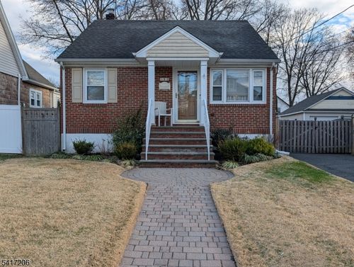 95 3rd Ave, Garwood, NJ, 07027-1128 | Card Image