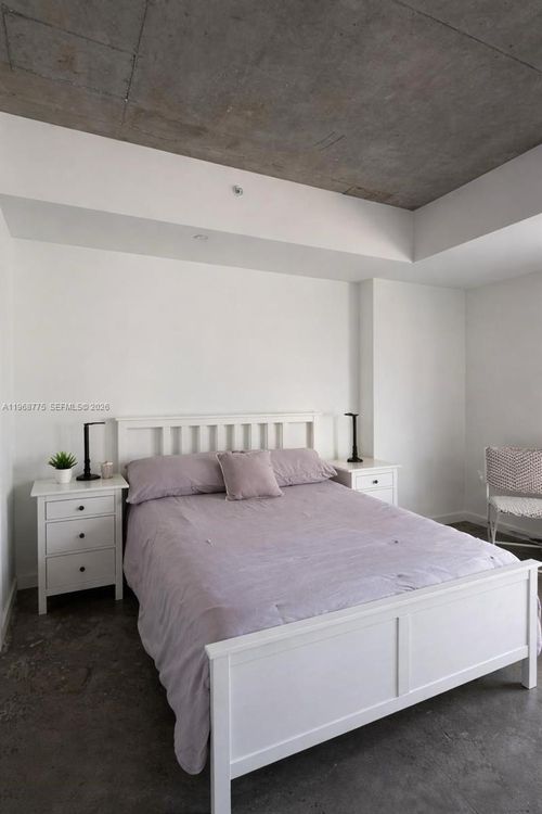 apt-909-151 Se 1st St, Miami, FL, 33131-1433 | Card Image