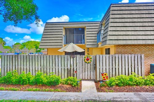 325 3rd Way, West Palm Beach, FL, 33407-6606 | Card Image
