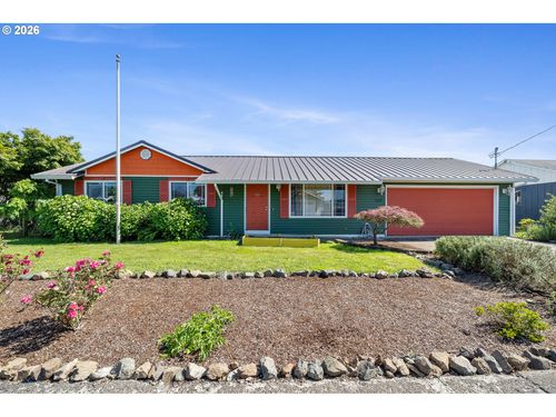 3509 Walnut Ln, Tillamook, OR, 97141-2646 | Card Image