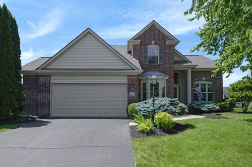 6218 Falcon Chase Dr, Westerville, OH, 43082-8940 | Card Image
