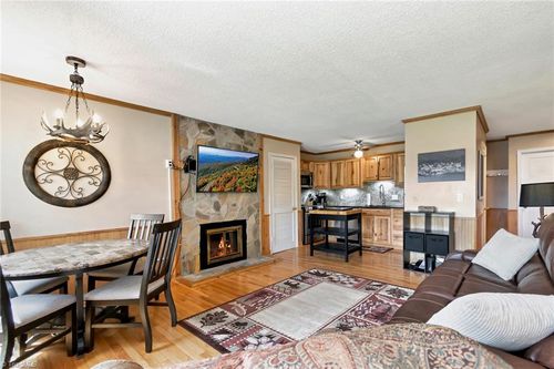 1113-301 Pinnacle Inn Rd, Beech Mountain, NC, 28604-7478 | Card Image