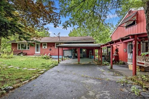 400 Coal St, Nesquehoning, PA, 18240-1206 | Card Image