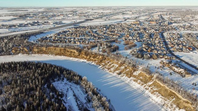 18 Overand Pl, House other with 6 bedrooms, 6 bathrooms and 4 parking in Red Deer AB | Image 45