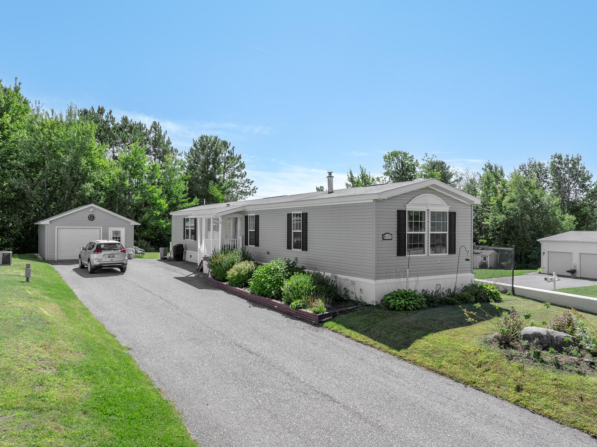 Ledge Cir, Bangor, ME 04401