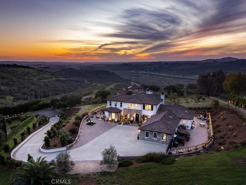 1210 Clos Duval, Bonsall, CA, 92003 | Card Image