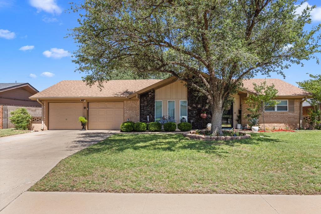 Windsor Dr, Midland, TX 79707