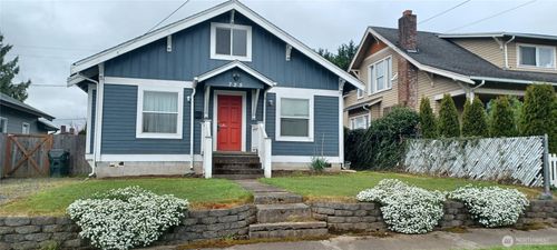 725 Nw New York Ave, Chehalis, WA, 98532-1716 | Card Image
