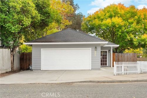  E 19th Street, Chico, CA, 95928 | Card Image