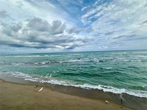 apt-706-5420 N Ocean Dr, Riviera Beach, FL, 33404-2544 | Card Image