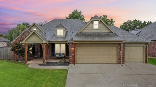 11922 S Birch Ave, Jenks, OK, 74037-3363 | Card Image