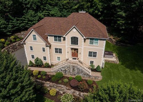 144 Call Hollow Rd, Pomona, NY, 10970-2104 | Card Image