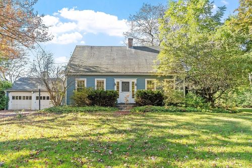 44 Wildwood Ave, Greenfield, MA, 01301-1216 | Card Image