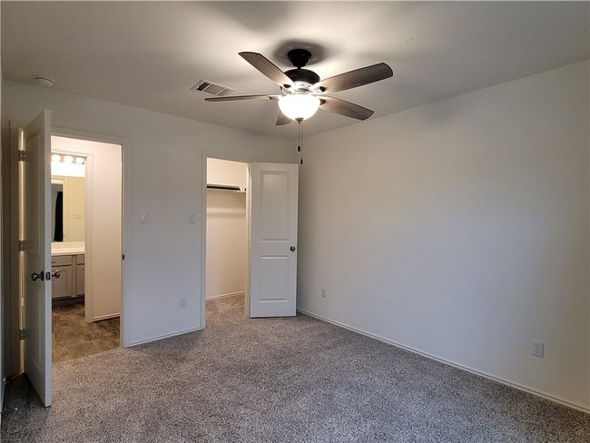 1301 Nokota Bnd, House other with 4 bedrooms, 3 bathrooms and 4 parking in Georgetown TX | Image 6