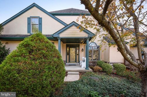 1427 Springton Ln, WEST CHESTER, PA, 19380-5751 | Card Image