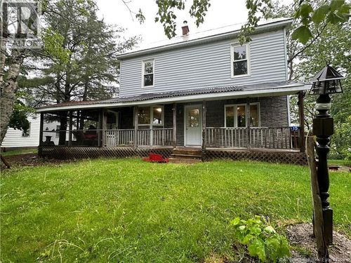 15 Cedar St, Mcadam, NB, E6J1V5 | Card Image