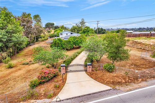 1507 Green Canyon Rd, Fallbrook, CA, 92028-4329 | Card Image