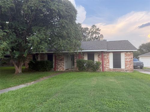 1538 Briarbank Dr, Sugar Land, TX, 77498-2389 | Card Image