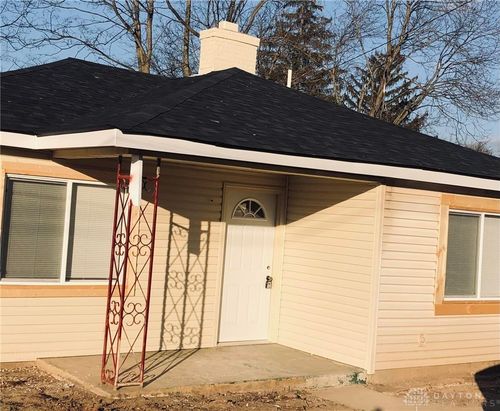 2523 Fairbanks Ave, Dayton, OH, 45402-5515 | Card Image