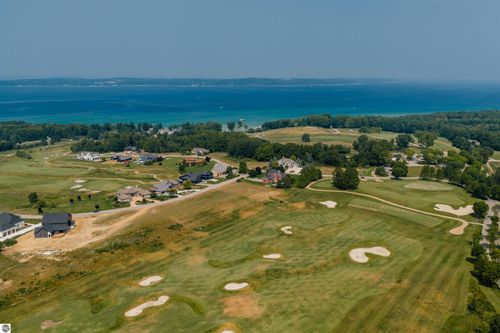 4182 Dornoch Ct, Williamsburg, MI, 49690-8635 | Card Image
