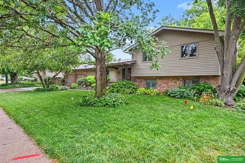 2012 Park Place Dr, Fremont, NE, 68025-3737 | Card Image