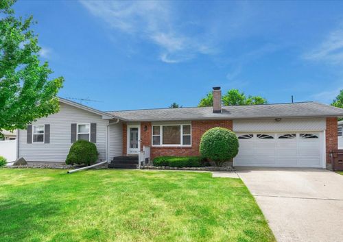 904 Obrien St, Harvard, IL, 60033-1837 | Card Image