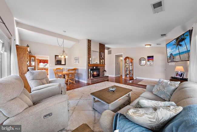 82 Ethan Allen Rd, House other with 4 bedrooms, 2 bathrooms and null parking in FREEHOLD NJ | Image 7