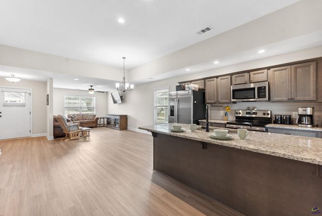 109 Red Tail Cir, House other with 3 bedrooms, 2 bathrooms and null parking in Byron GA | Image 21