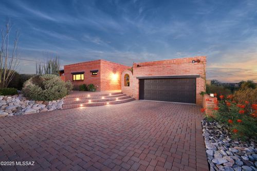 3820 N Calle Cancion, Tucson, AZ, 85718 | Card Image