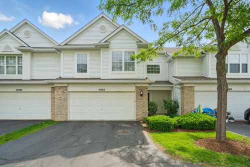 10582 Scott Dr, Huntley, IL, 60142-2405 | Card Image