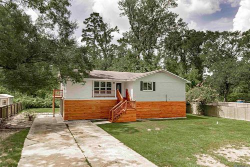 736 Castlewood St, Denham Springs, LA, 70726-4522 | Card Image