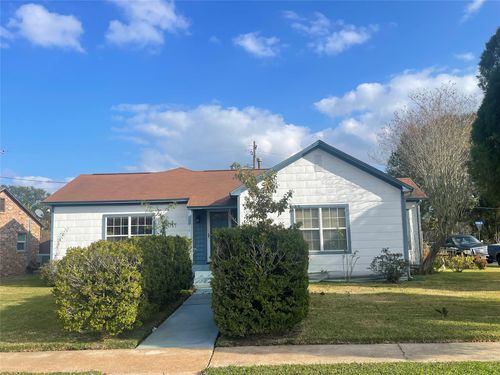 1212 Layton St, Baytown, TX, 77520-7113 | Card Image