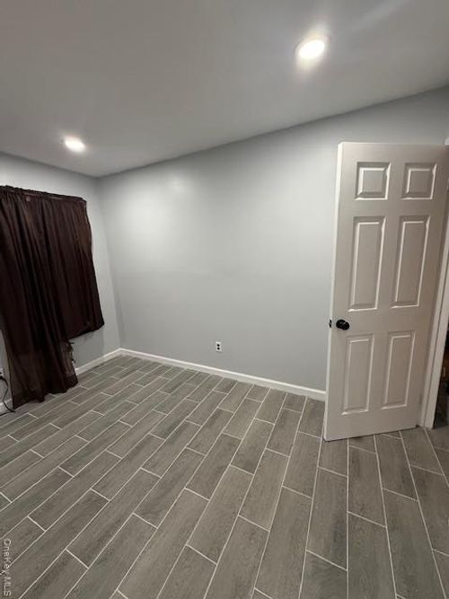 20 Stratler Dr, Shirley, NY, 11967-1146 | Card Image