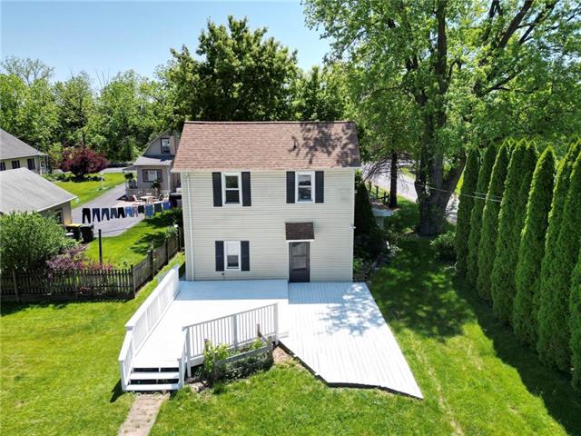 West St, Nazareth, PA 18064