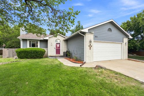 605 S Spruce, Goddard, KS, 67052 | Card Image