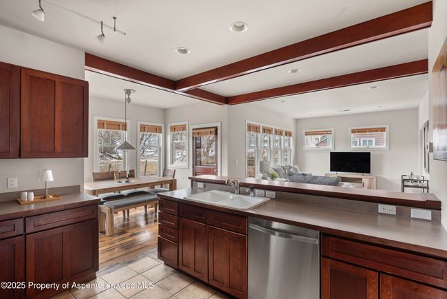 314 Sopris Cir, House other with 3 bedrooms, 3 bathrooms and 2 parking in Basalt CO | Image 6