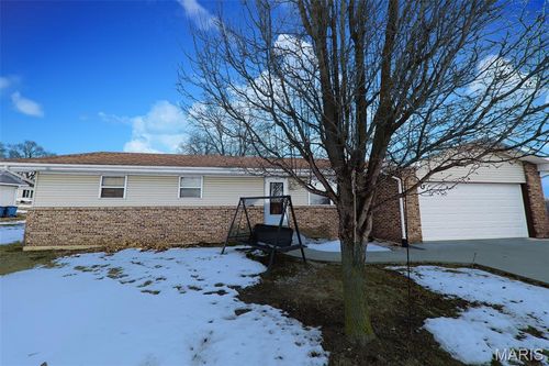 918 Illinois Avenue, South Roxana, IL, 62087 | Card Image