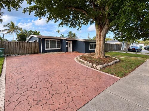6541 Sw 5th St, Pembroke Pines, FL, 33023-1225 | Card Image