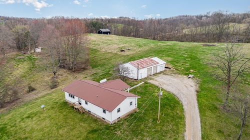 12070 W Carlisle Rd, Frazeysburg, OH, 43822-9706 | Card Image