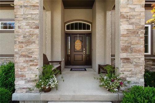 7715 Wallace Ave, Kansas City, MO, 64138-1320 | Card Image