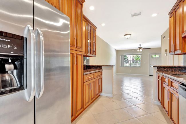 APT-205 - 7290 Nw 1 St St, Condo with 1 bedrooms, 2 bathrooms and null parking in Margate FL | Image 4