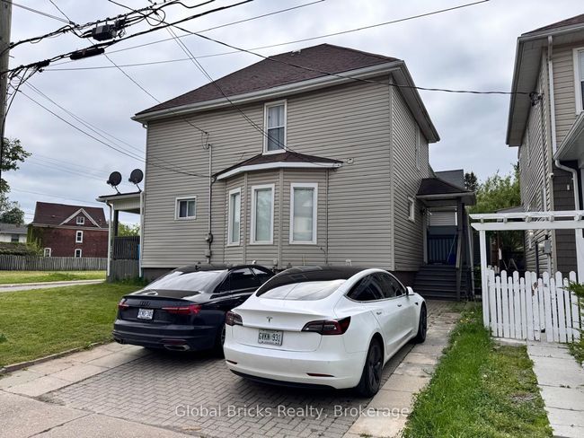 4493 Jepson St, House other with 5 bedrooms, 2 bathrooms and 2 parking in Niagara Falls ON | Image 12